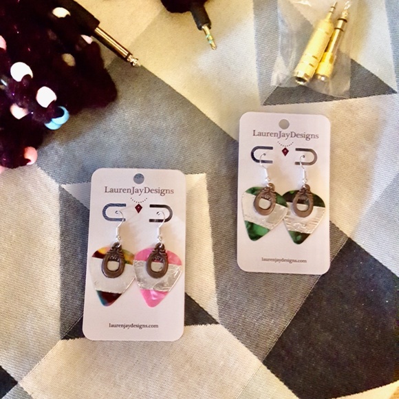 Electric Guitar Cable, Stereo Adapter, Audio Cable & Guitar Pick Earrings - Picture 7 of 9